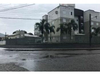 Apartamentos e Flats em leilão - Rua Salvador, 255 - Criciúma/SC - Banco Santander Brasil S/A | Z31331LOTE009