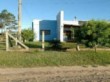 Casa em leilão - Rua Sergipe, 2011 - Tramandaí/RS - Itaú Unibanco S/A | Z31783LOTE007