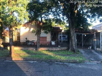 Casa em leilão - Rua Aracy de Azevedo José, 140 - Porto Alegre/RS - Banco Santander Brasil S/A | Z31766LOTE029