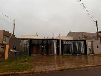 Casa em leilão - Rua Carimãs, 808 - Cascavel/PR - Banco Santander Brasil S/A | Z31766LOTE127