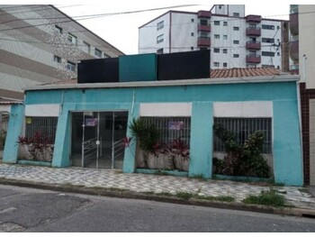 Casa em leilão - Avenida Juscelino Kubitschek de Oliveira, 1523 - Praia Grande/SP - Banco Santander Brasil S/A | Z31779LOTE003