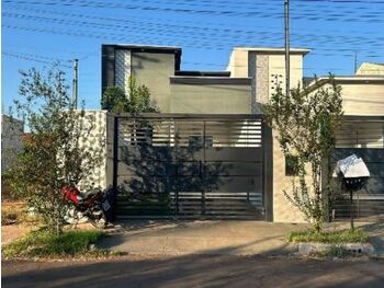 Casa em leilão - Rua Osvaldo Shegueite Suzuki, 449 - Rondonópolis/MT - Banco Bradesco S/A | Z31728LOTE009