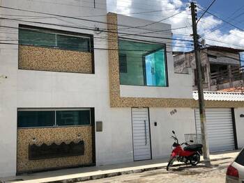 Casa em leilão - Avenida Presidente Kennedy, 198 - Bezerros/PE - Banco Santander Brasil S/A | Z31766LOTE107