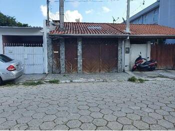 Casa em leilão - Rua Onofre Santos, 281 - São Sebastião/SP - Banco Santander Brasil S/A | Z31982LOTE227