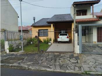 Casa em leilão - Rua Plínio Anele, 219 - Porto Alegre/RS - Banco Santander Brasil S/A | Z31982LOTE050