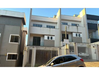 Casa em leilão - Rua Pedro Tullio, 6 - Ponta Grossa/PR - Banco Santander Brasil S/A | Z31688LOTE018