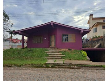 Casa em leilão - Rua Homero Valério da Costa Saporiti, 144 - São Gabriel/RS - Banco Santander Brasil S/A | Z31688LOTE017