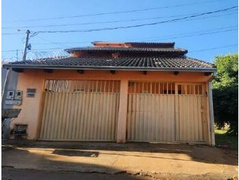 Casa em leilão - Rua Hortênsia, s/n° - Goiânia/GO - Banco Bradesco S/A | Z32005LOTE002