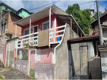 Casa em leilão - Rua Pedro Ricardo dos Reis, 1015 - Caxias do Sul/RS - Banco Santander Brasil S/A | Z31982LOTE036