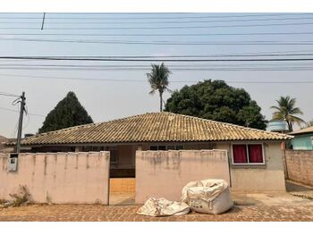 Casa em leilão - Rua Fortaleza, 89 - Diamantino/MT - Banco Santander Brasil S/A | Z31812LOTE007