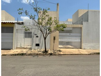 Casa em leilão - Rua Jesuína Maria de Souza, 725 - Barreiras/BA - Banco Santander Brasil S/A | Z31977LOTE013