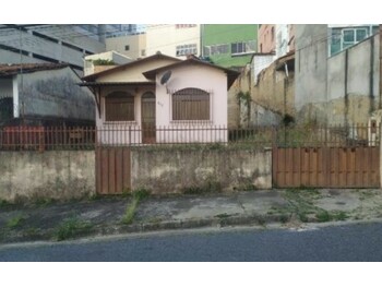 Casa em leilão - Rua Attílio de Moro, 503 - Belo Horizonte/MG - Itaú Unibanco S/A | Z31994LOTE028