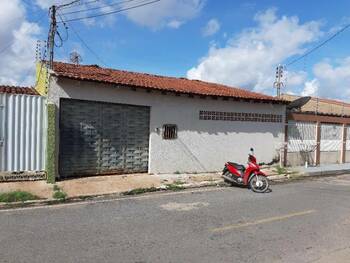 Casa em leilão - Rua das Cerejeiras, s/nº - Várzea Grande/MT - Banco Santander Brasil S/A | Z32186LOTE164