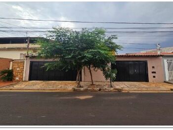 Casa em leilão - Rua Julieta Macedo Pereira, 277 - Ribeirão Preto/SP - Banco Bradesco S/A | Z32301LOTE022