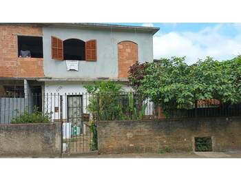 Casa em leilão - Rua Benjamin Constant, 1338 - Cordeiro/RJ - Banco Santander Brasil S/A | Z32186LOTE260