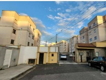 Apartamentos e Flats em leilão - Rua Saulo Inácio de Carvalho, 300 - Poços de Caldas/MG - Banco Santander Brasil S/A | Z32186LOTE348