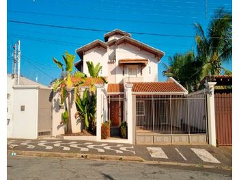 Casa em leilão - Rua Ivan Petrovich Pavlov, 70 - Araras/SP - Banco Cooperativo Sicoob S.A. | Z32314LOTE004