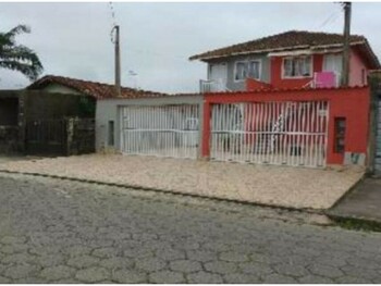 Casa em leilão - Rua Manoel Louzada, 410 - Itanhaém/SP - Itaú Unibanco S/A | Z32349LOTE030