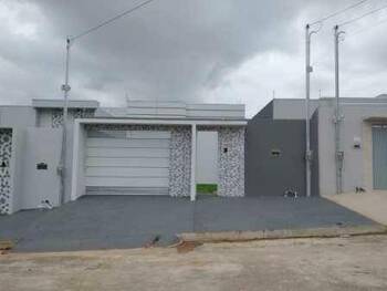 Casa em leilão - Rua E-7, 90 - Caldas Novas/GO - Banco Santander Brasil S/A | Z32325LOTE018