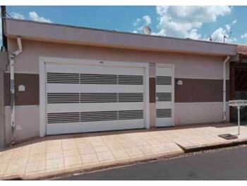 Casa em leilão - Rua Adolpho Kroll, 438 - Sertãozinho/SP - Itaú Unibanco S/A | Z32243LOTE015