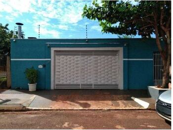 Casa em leilão - Rua Antônio Pereira Leiria, 245 - Rio Brilhante/MS - Banco Santander Brasil S/A | Z32325LOTE023