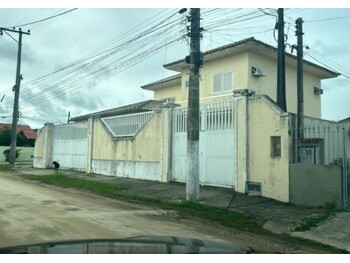 Casa em leilão - Rua Arnaldo Gomes Pereira, s/nº - Iguaba Grande/RJ - Banco Bradesco S/A | Z32301LOTE025