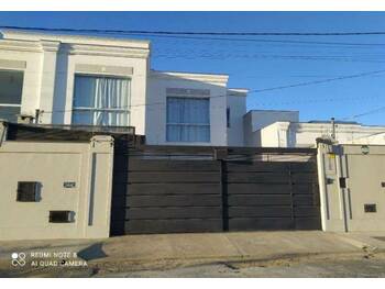 Casa em leilão - Rua José Marcelino Queiroz, 1215-B - Sete Lagoas/MG - Banco Santander Brasil S/A | Z32638LOTE095