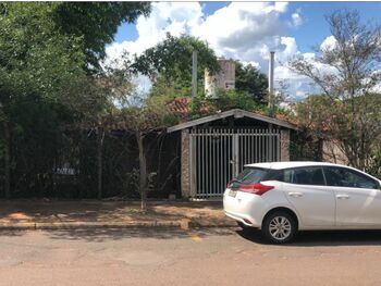 Terrenos e Lotes em leilão - Rua Mariano Catalan, 250 - São Manuel/SP - Tribunal de Justiça do Estado de São Paulo | Z32527LOTE001