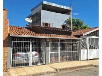 Casa em leilão - Rua Lourdes de Oliveira Costa, 135 - Pouso Alegre/MG - Rodobens Administradora de Consórcios Ltda | Z32571LOTE027