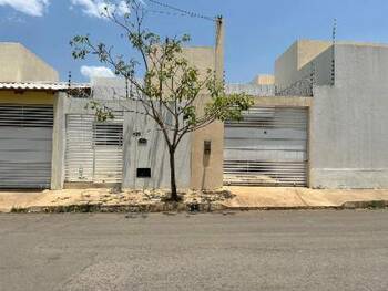 Casa em leilão - Rua Jesuína Maria de Souza, 725 - Barreiras/BA - Banco Santander Brasil S/A | Z32638LOTE085