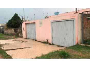 Casa em leilão - Rua Nei Ribeiro Flores, 752 - Bagé/RS - Banco Santander Brasil S/A | Z32235LOTE018