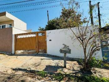 Casa em leilão - Rua Fabiano Gravena, 135 - Marília/SP - Banco Santander Brasil S/A | Z32325LOTE279