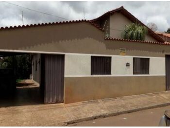 Casa em leilão - Rua Luciano Naves, 160 - Santa Juliana/MG - Banco Cooperativo Sicoob S.A. | Z32578LOTE001