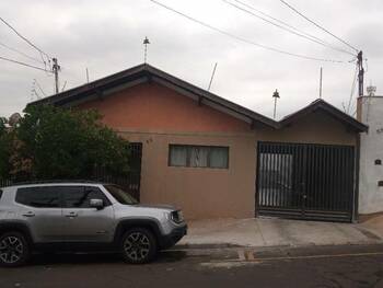 Casa em leilão - Rua Mem de Sá, 68 - Piracicaba/SP - Banco Santander Brasil S/A | Z32638LOTE052