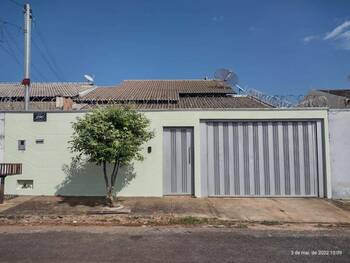 Casa em leilão - Rua Avelino Albino do Nascimento, 290 - Catalão/GO - Banco Santander Brasil S/A | Z32638LOTE191