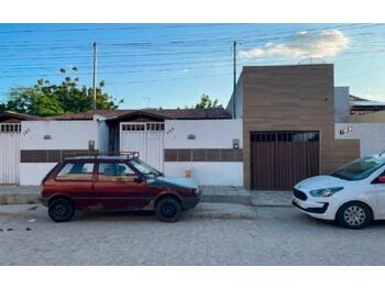 Casa em leilão - Rua Antônio Torres, 162 - Patos/PB - Banco Santander Brasil S/A | Z32209LOTE013