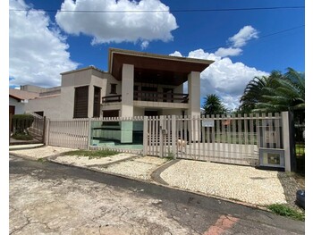 Casa em leilão - Quadra Shin Qi 6 Conjunto 10, 19 - Brasília/DF - Banco Santander Brasil S/A | Z32333LOTE012