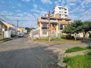 Casa em leilão - Rua Antônio Scalise Filho, 160 - São José dos Pinhais/PR - Banco Santander Brasil S/A | Z32638LOTE217