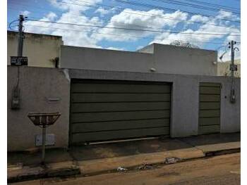 Casa em leilão - Rua Luzia Arantes de Freitas, 76 - Santa Helena de Goiás/GO - Banco Santander Brasil S/A | Z32822