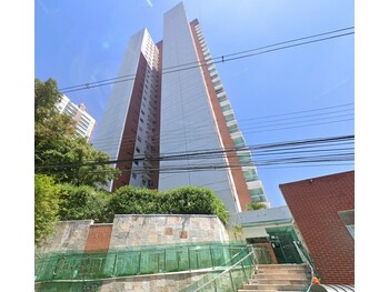 Apartamentos e Flats em leilão - Rua Deputado Heitor Alencar Furtado, 3520 - Curitiba/PR - Itaú Unibanco S/A | Z32721LOTE015