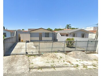 Casa em leilão - Rua Professor Manoel de Oliveira Franco, 323 - Curitiba/PR - Itaú Unibanco S/A | Z32726LOTE013