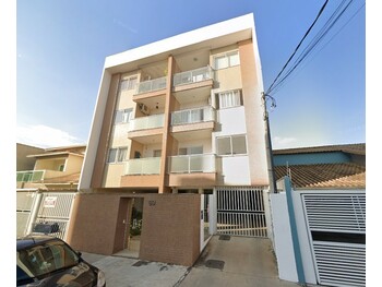 Apartamentos e Flats em leilão - Rua Wellington Souza Drumond, 69 - Volta Redonda/RJ - Banco Santander Brasil S/A | Z32414LOTE013