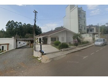 Casa em leilão - Rua Ernesto Lorenzett, 88 - Concórdia/SC - Banco Bradesco S/A | Z32854