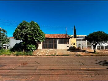 Casa em leilão - Rua Paulo Hideo Katayama, 1016 - Campo Grande/MS - Banco Santander Brasil S/A | Z32751