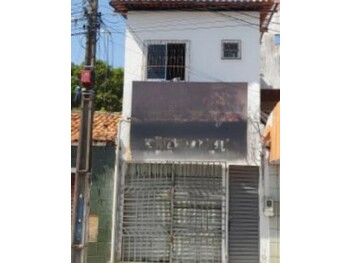 Casa em leilão - Rua Magalhães de Almeida, 72 - Caxias/MA - Banco Santander Brasil S/A | Z32948