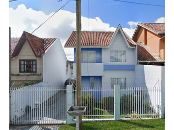 Casa em leilão - Rua Etelvina da Luz de Barros, 321 - Curitiba/PR - Creditas Soluções Financeiras Ltda | Z33033