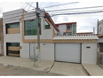Casa em leilão - Avenida Presidente Kennedy, 198 - Bezerros/PE - Banco Santander Brasil S/A | Z33156