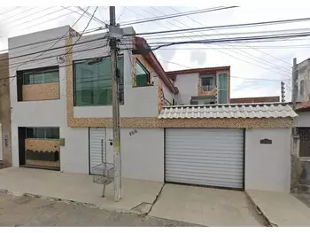 Casa em leilão - Avenida Presidente Kennedy, 198 - Bezerros/PE - Banco Santander Brasil S/A | Z33156