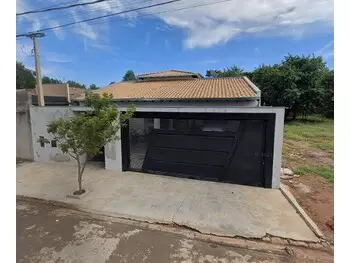 Casa em leilão - Rua Comendador Geremias Lunardelli, 809 - Valparaíso/SP - Banco Santander Brasil S/A | Z33156