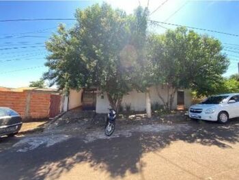 Casa em leilão - Rua Celso Francisco Barbosa, 101 - Ourinhos/SP - Cashme Soluções Financeiras S/A | Z33157